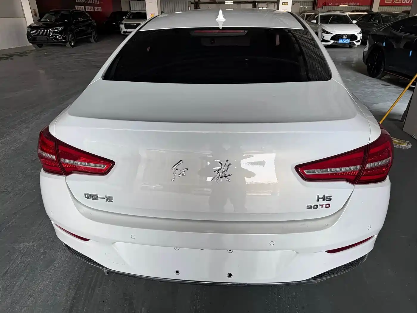 Hongqi H5 2019 30TD Style Edition фото 5