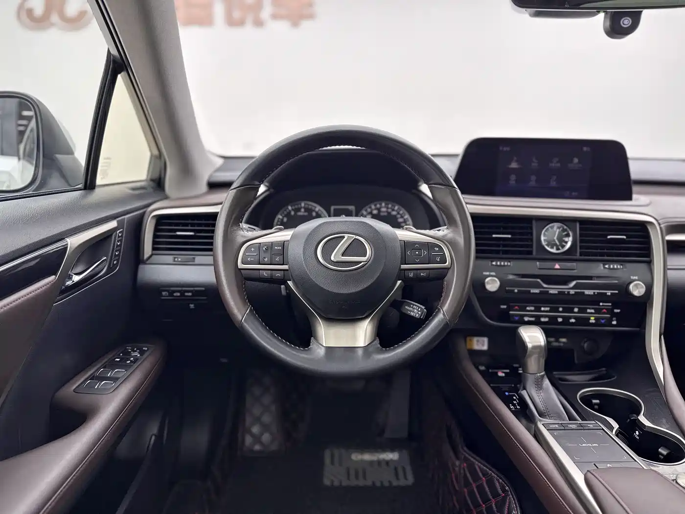 Lexus RX 2020 Facelift 300 AWD Elegance Edition фото 17