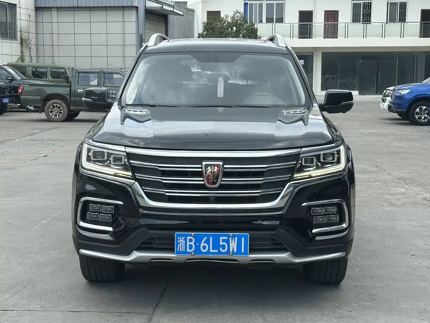Roewe RX8 2018 2018 30T Smart Internet AWD Flagship Edition