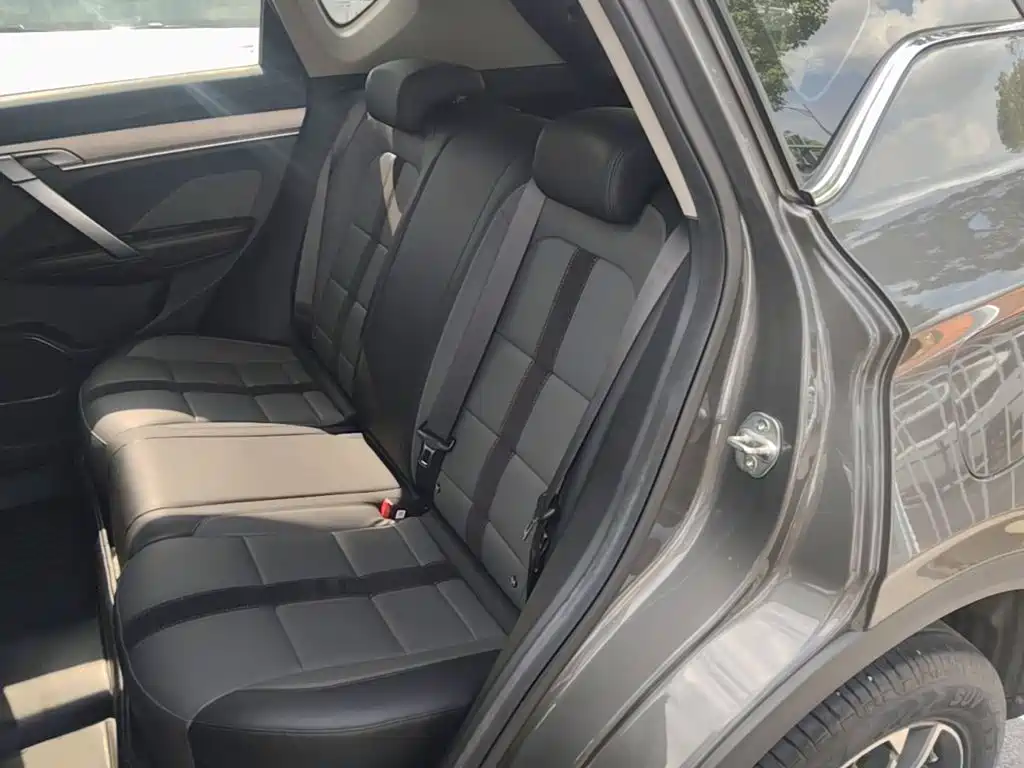 Photo 17 - Geely Coolray