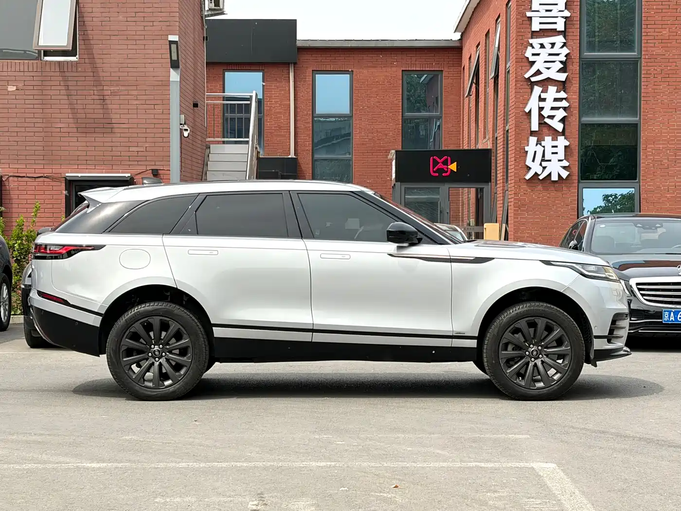 Land Rover Range Rover Velar 2020 P340 R-DYNAMIC S фото 3