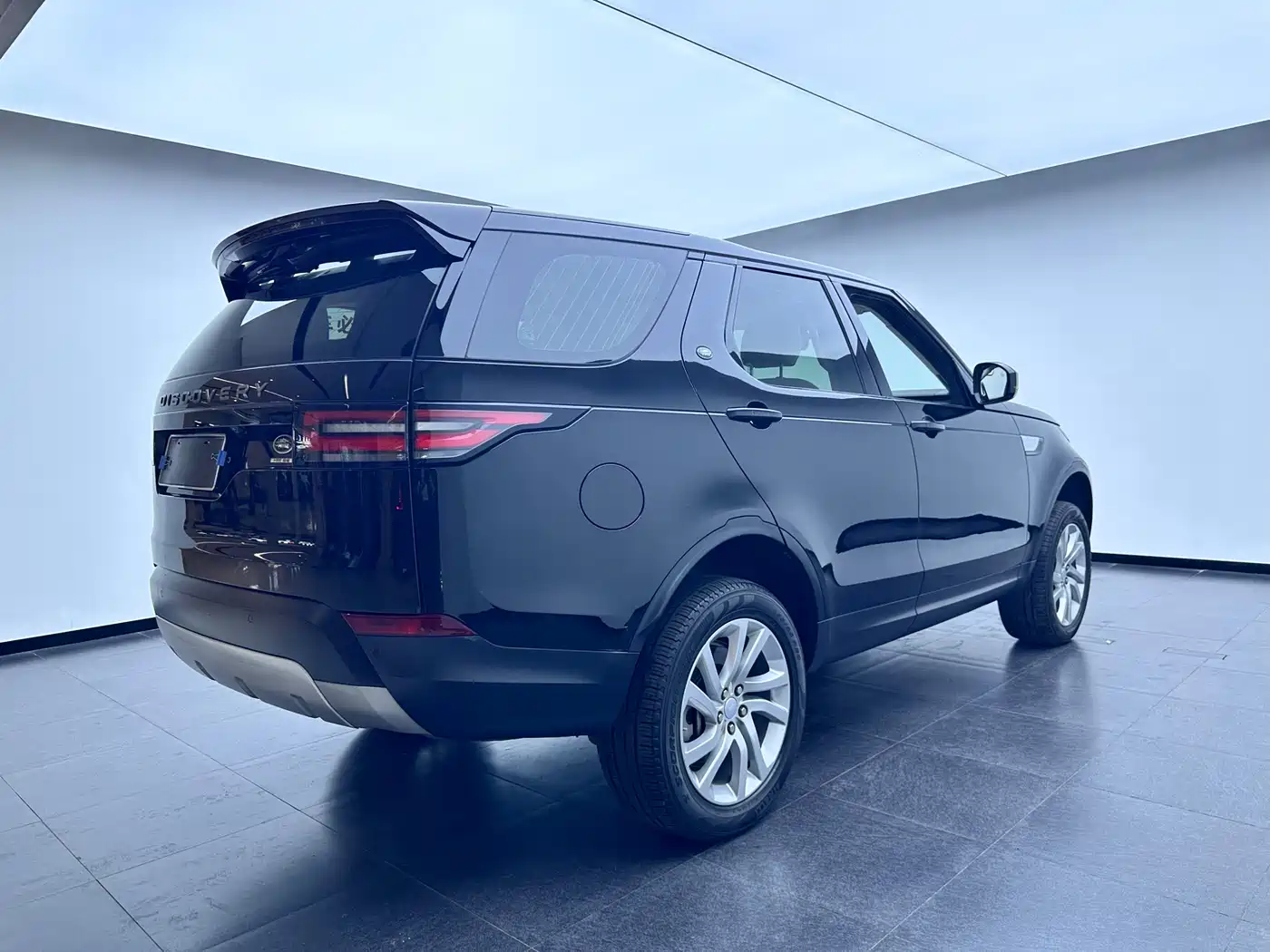 Land Rover Discovery 2018 3.0 SC V6 HSE фото 4