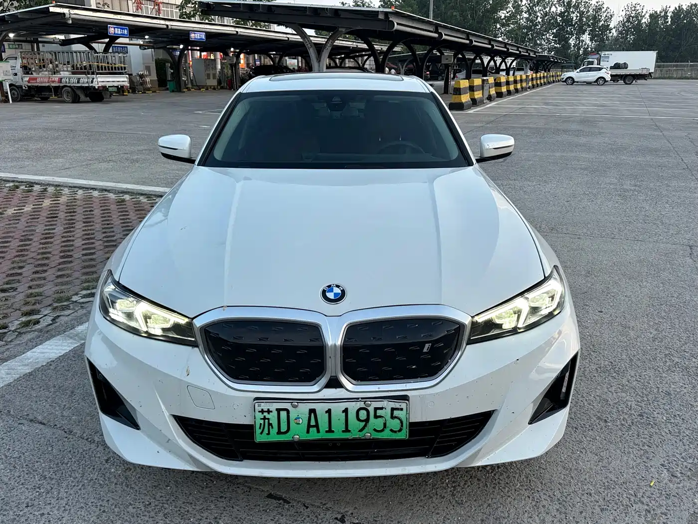 BMW i3 2022 eDrive 35 L фото 4