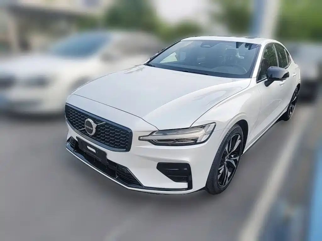 Volvo S60 2025 B4 Smart Elite Sport Edition