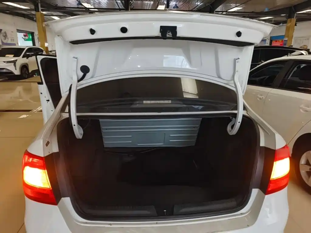 Photo 19 - Škoda Rapid