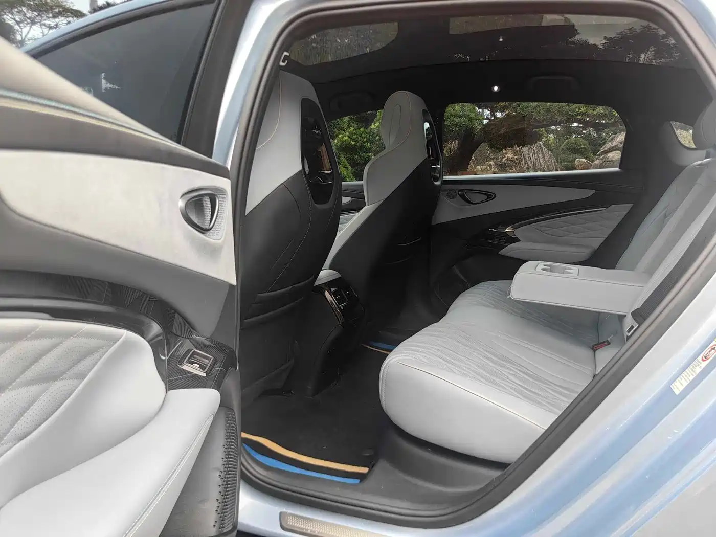 BYD Seal 2022 550km Standard Range RWD Premium 18