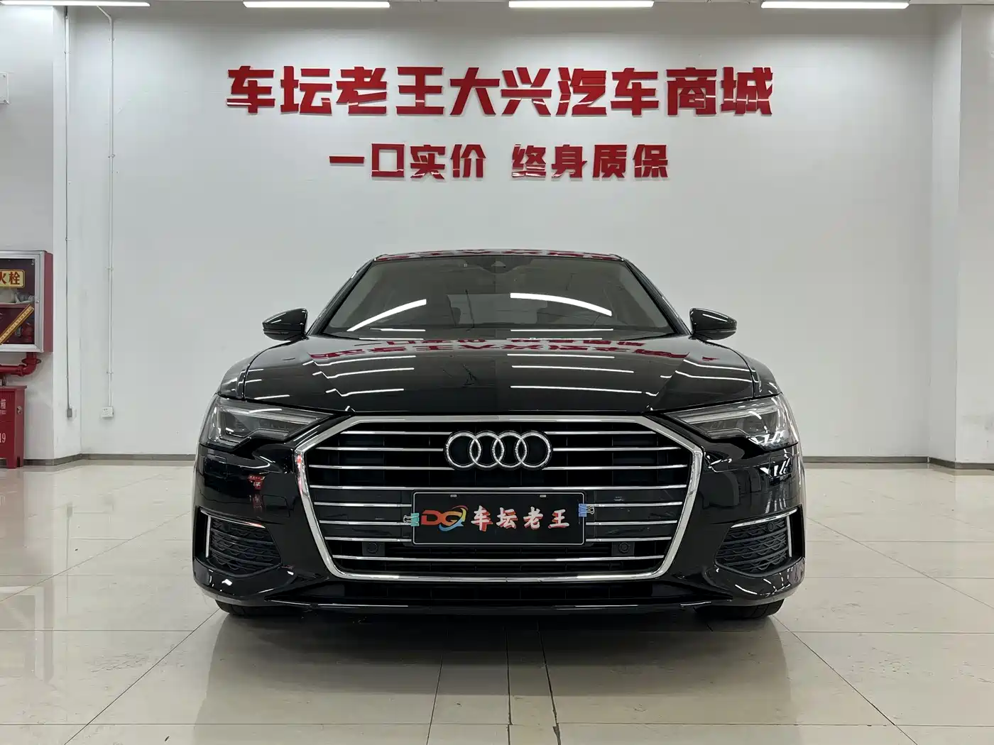 Audi A6L 2021 45 TFSI Exclusive Elegance фото 2
