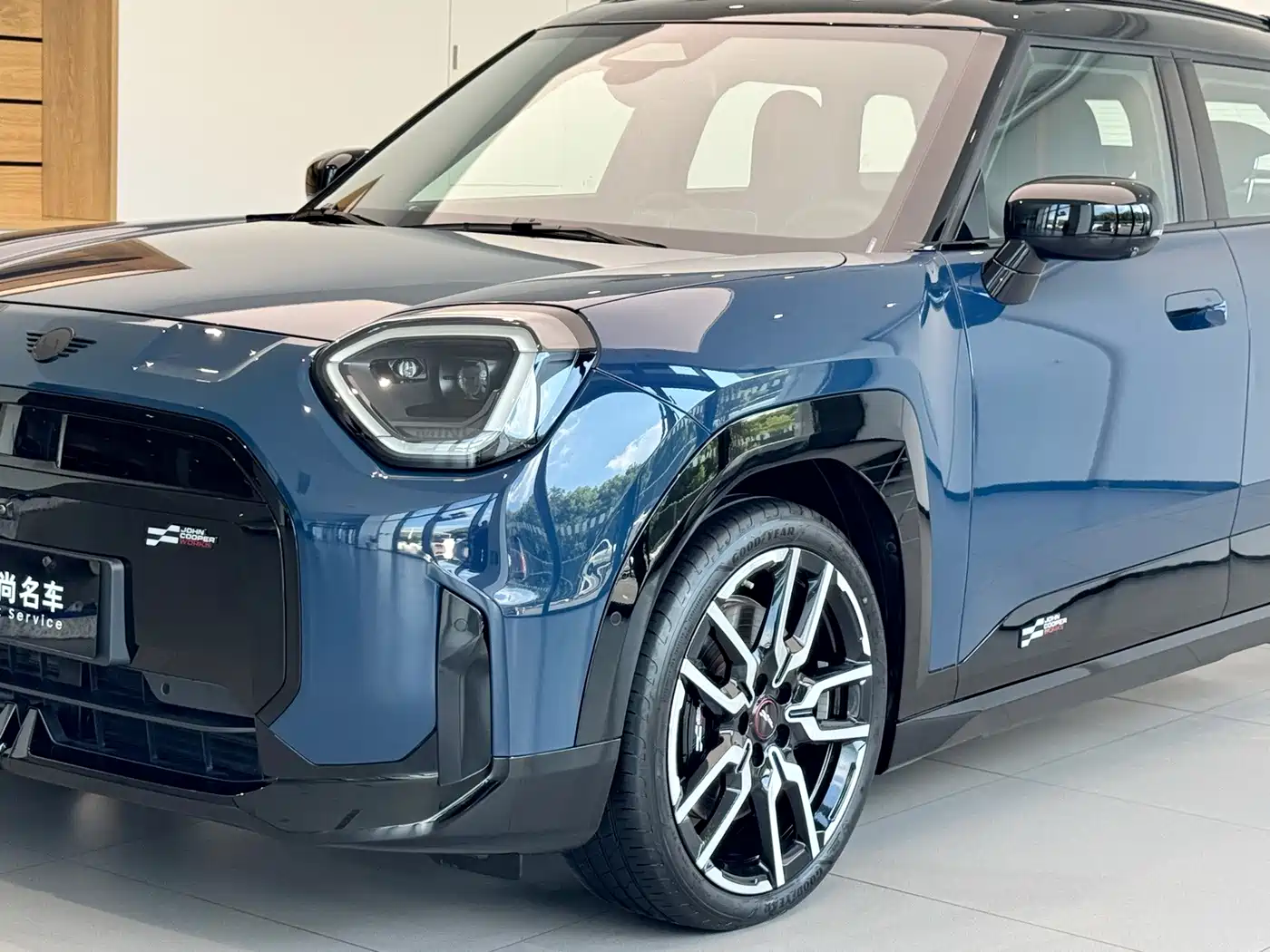 Фото 6 - MINI Aceman