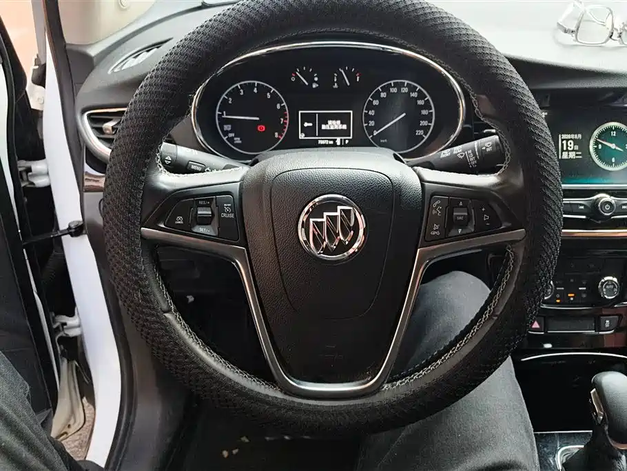 Buick Encore 2017 18T Automatic 2WD Urban Elite фото 15