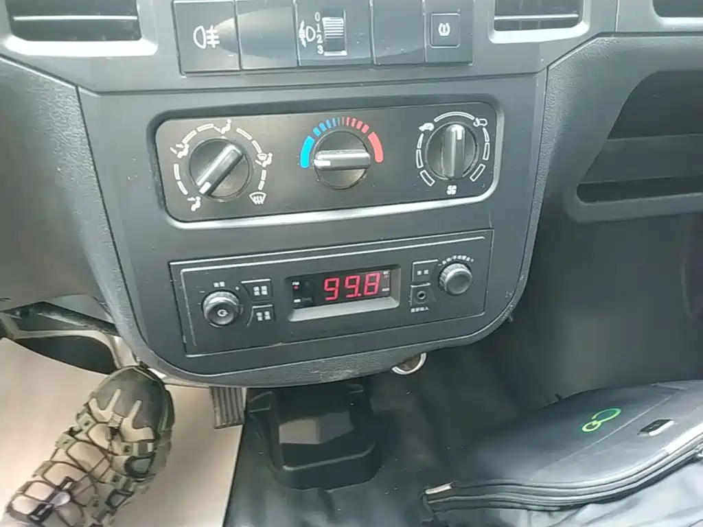 Wuling Motors Wuling Zhiguang 2024 2023 1.5L Utility 5/7-seater