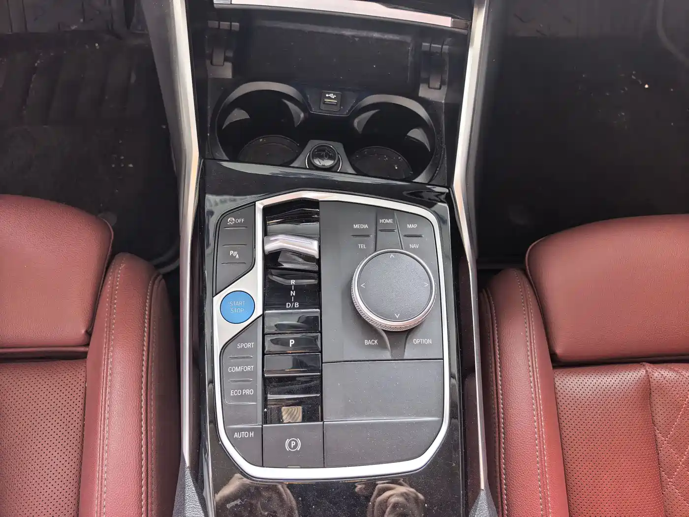 BMW i3 2024 eDrive 35 L фото 12