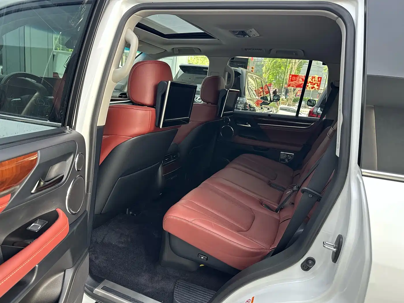 Lexus LX 2017 570 Prestige Luxury фото 5