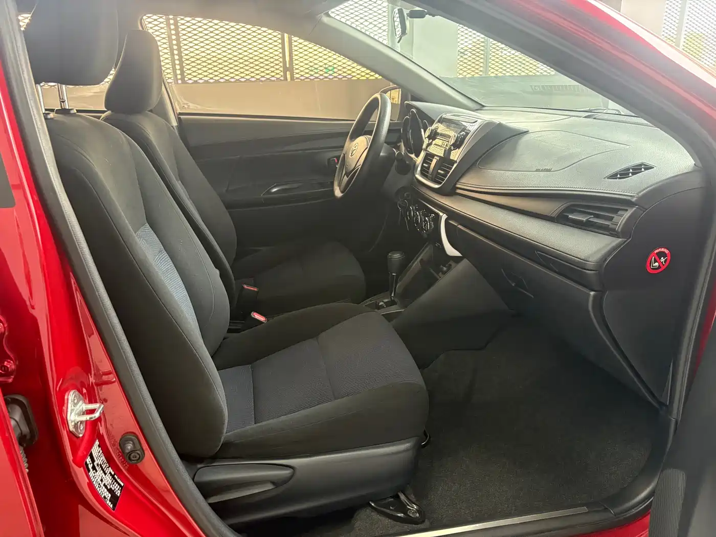 Toyota YARiS L Zhi Xuan 2016 Facelift 1.5E CVT Charming Edition фото 4