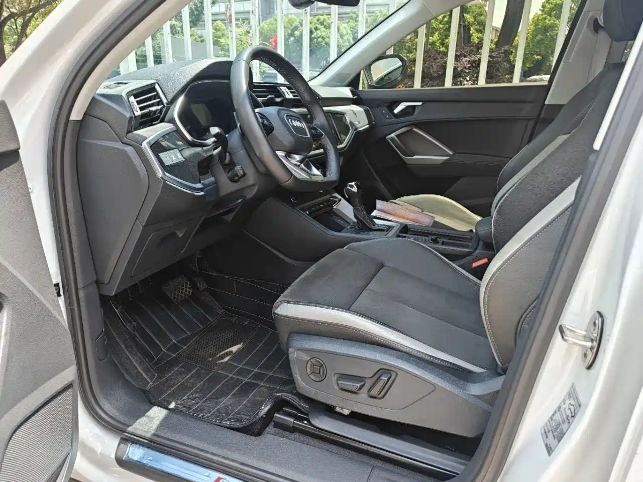 Audi Q3 2023 35 TFSI Fashion Dynamic (1.4T) фото 4