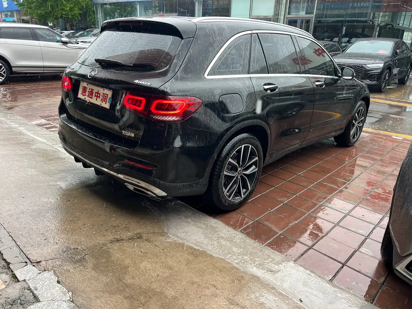Mercedes-Benz GLC 2022 Facelift GLC 260 L 4MATIC Luxury Model фото 5