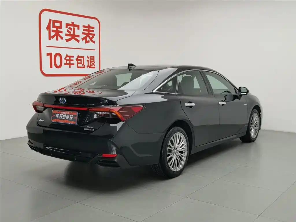 Toyota Avalon 2019 Hybrid 2.5L XLE Premium Edition China VI фото 2