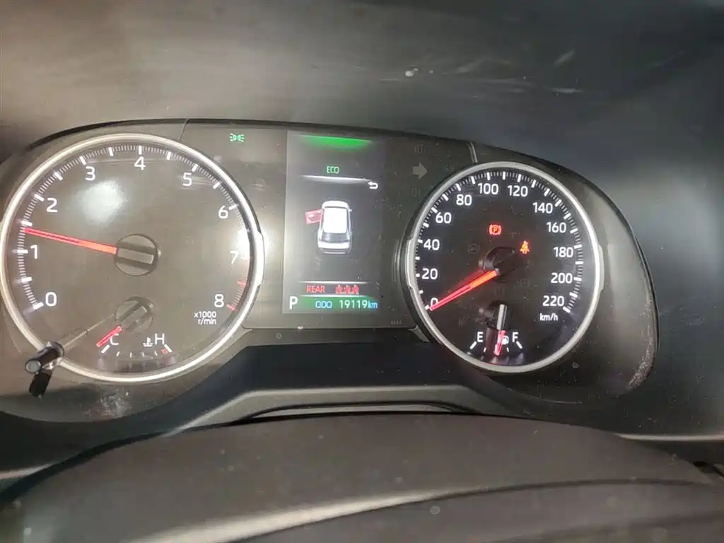 Toyota Wildlander 2022 2.0L CVT FWD Leading Edition фото 12