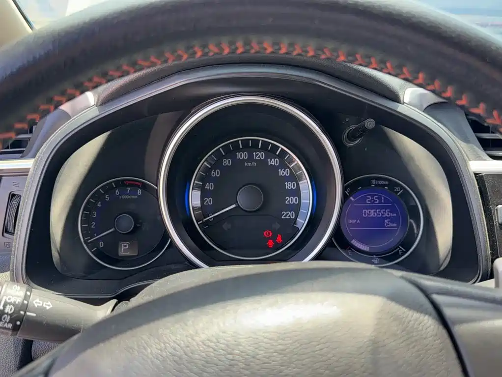 Photo 8 - Honda Fit