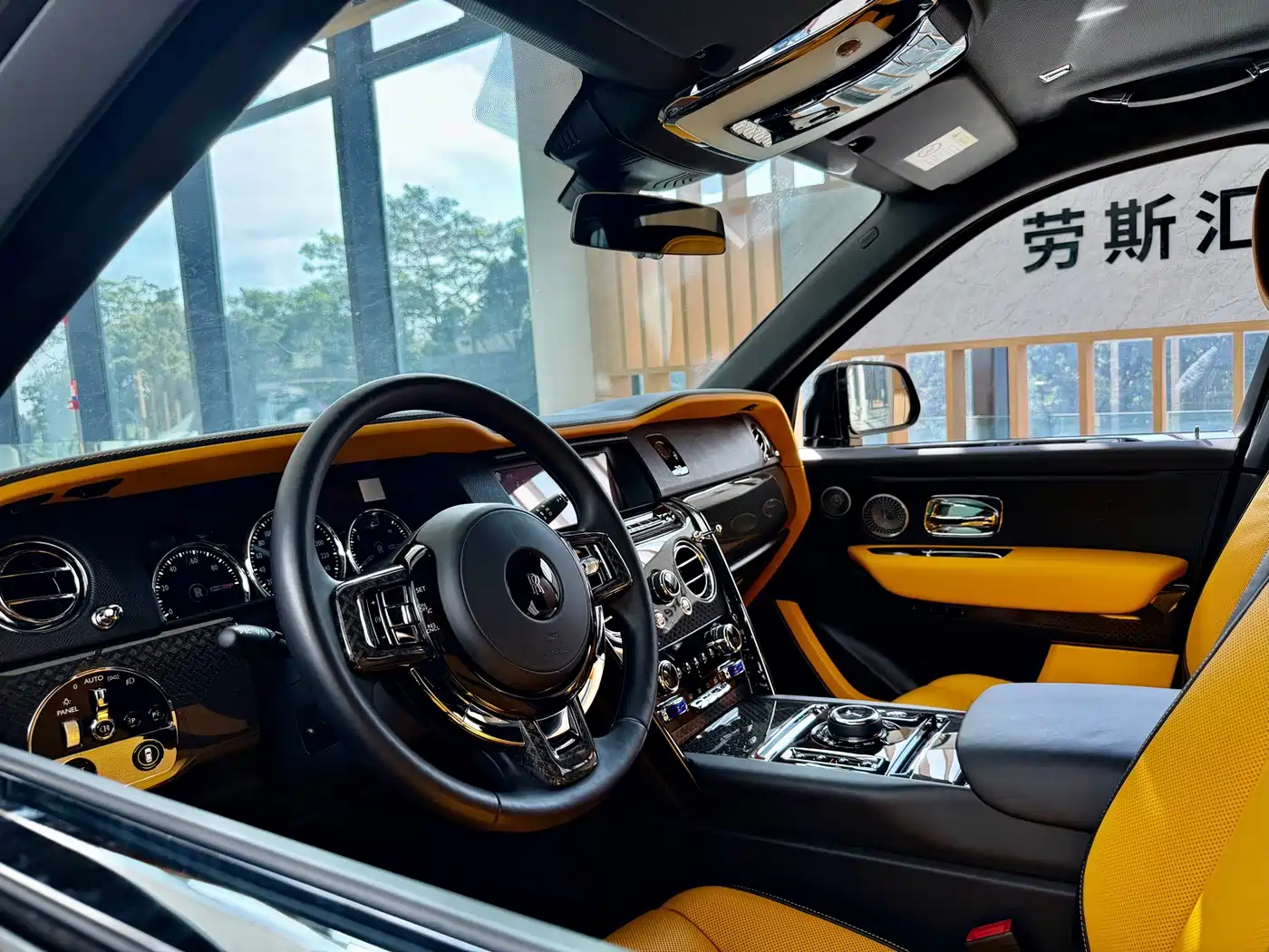 Rolls-Royce Cullinan 2021 2020 Black Badge