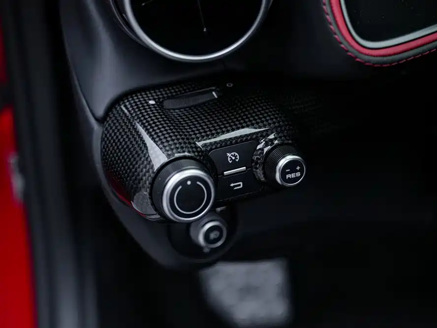 Ferrari 812 2021 2020 6.5L GTS