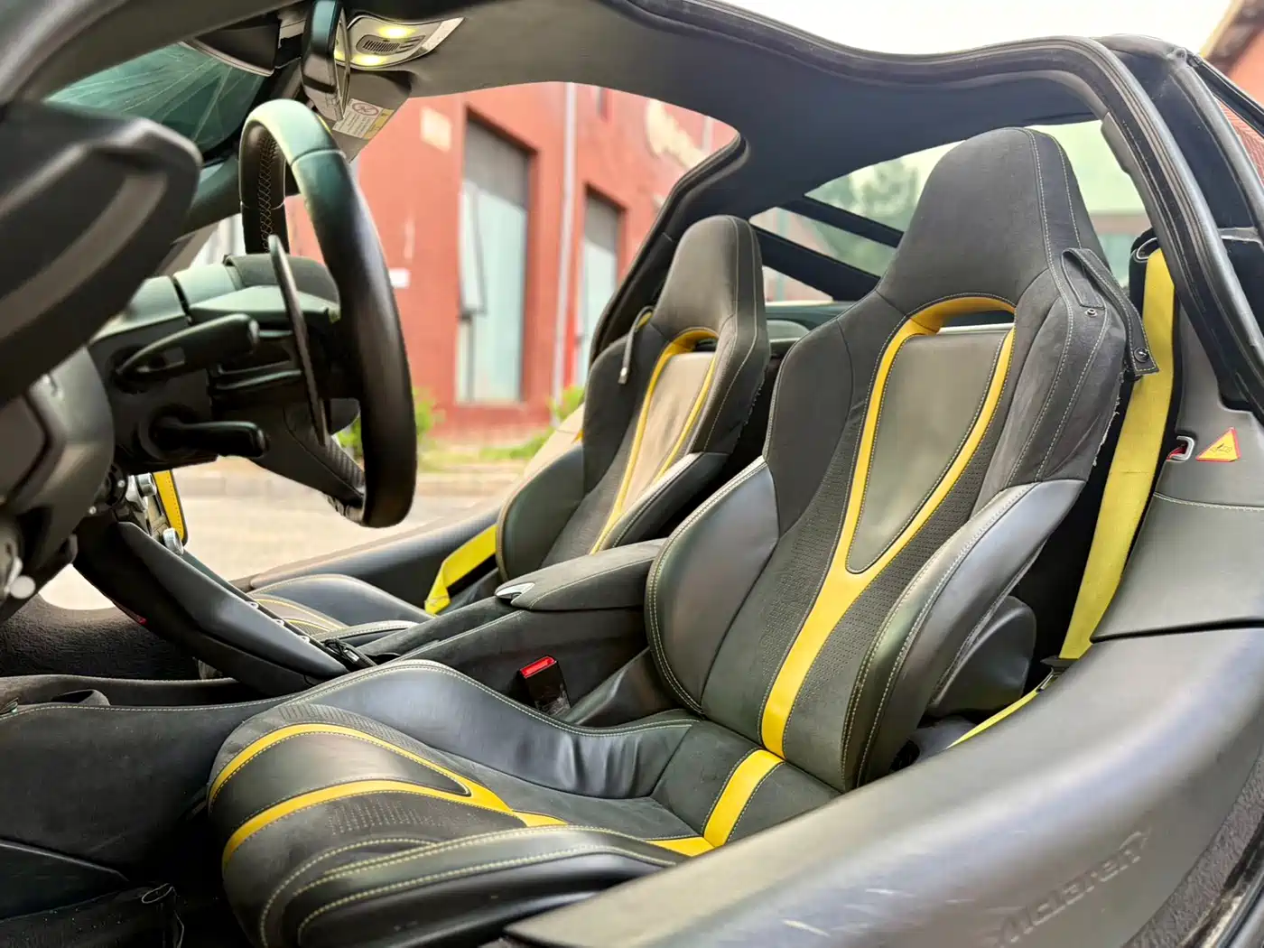 McLaren 720S 2019 4.0T Coupe фото 8