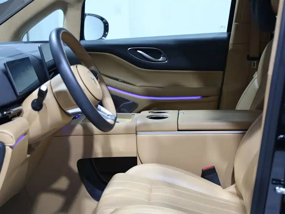 Voyah Auto Voyah Dreamer 2025 Model PHEV 4WD Premium QianKun Edition фото 11