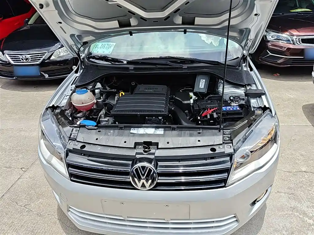 Volkswagen Jetta 2013 1.6L Automatic Comfort фото 20