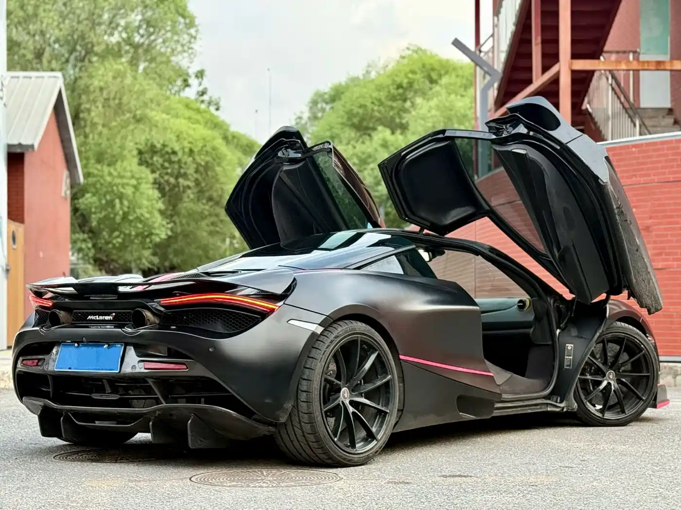 McLaren 720S 2019 4.0T Coupe фото 6