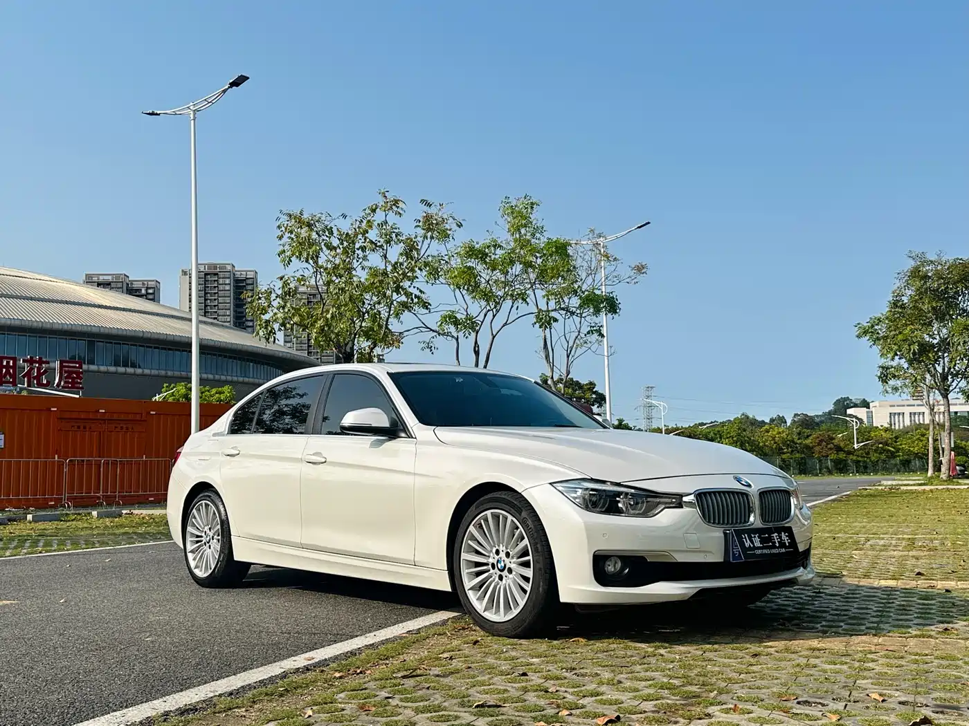 BMW 3 Series 2018 320Li Fashion Style фото 3