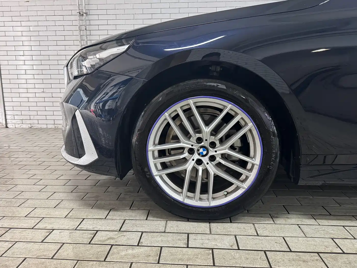 BMW 5 Series 2025 525Li Luxury Package фото 8