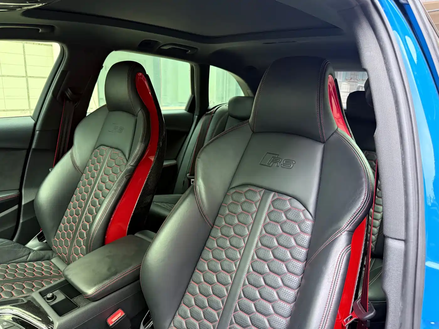Audi RS 4 2021 2021 RS4 Avant Obsidian Edition
