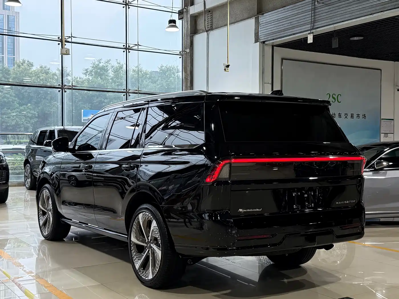 2025 Lincoln Navigator