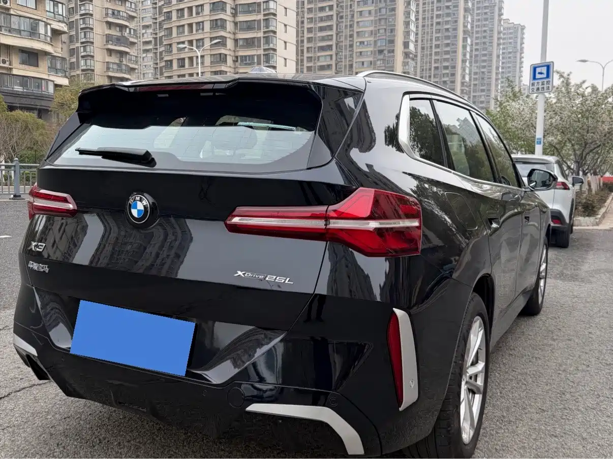 BMW X3 2025 xDrive25L Luxury Package фото 10