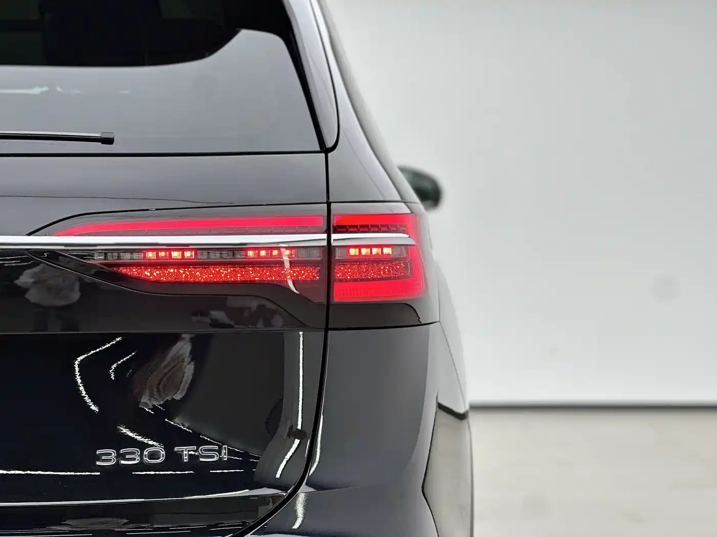 Volkswagen Viloran 2020 330TSI Luxury Edition фото 17