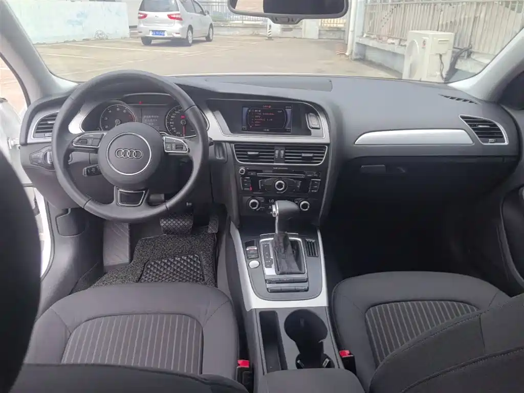 Audi A4L 2016 35 TFSI Collector's Edition Automatic Standard фото 10