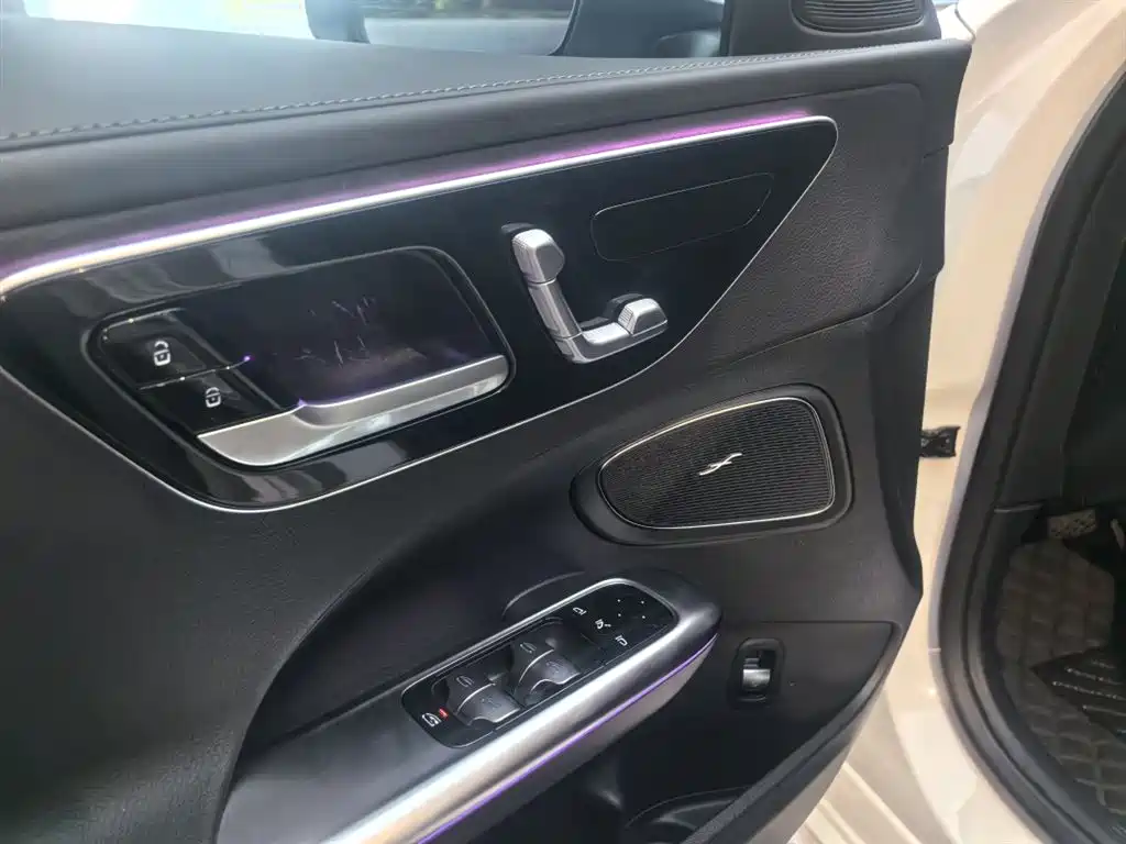 Mercedes-Benz C-Class 2025 C 260 L фото 3