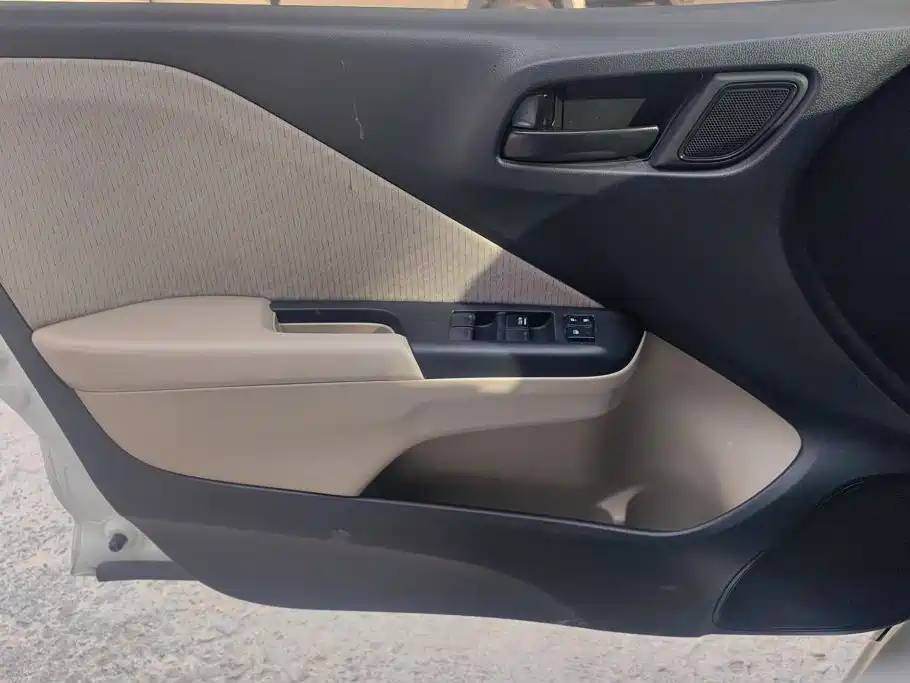 Honda Greiz 2019 2016 1.5L CVT Classic Edition
