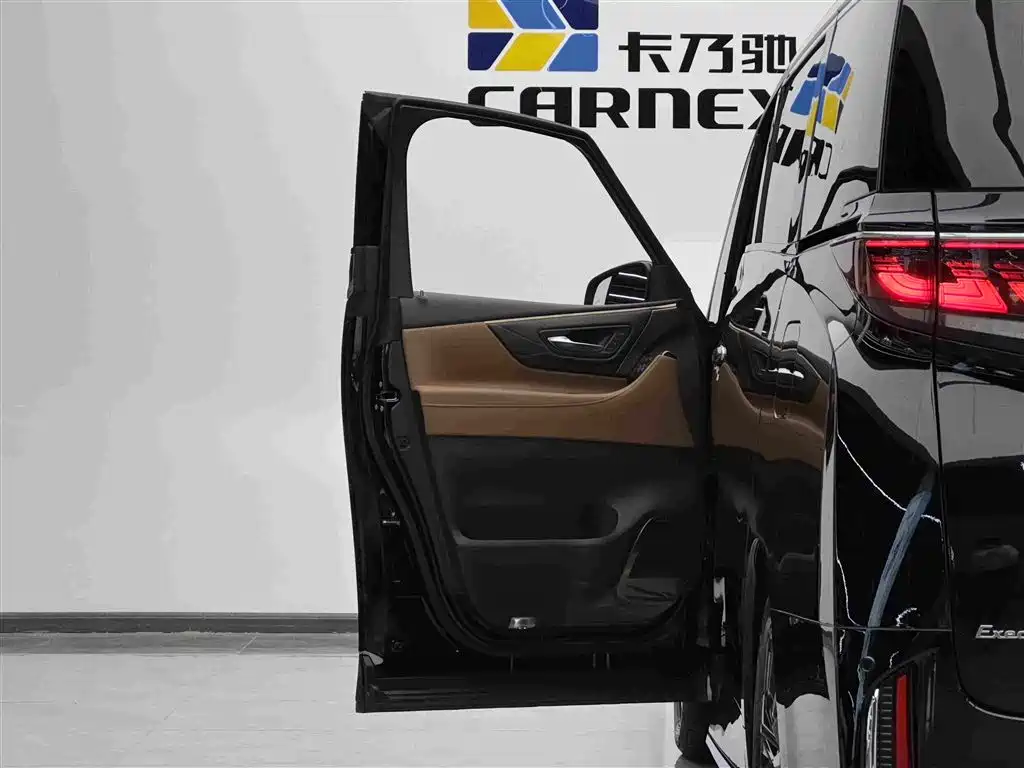 Toyota Vellfire 2025 2024 Crown Hybrid 2.5L Premium Edition