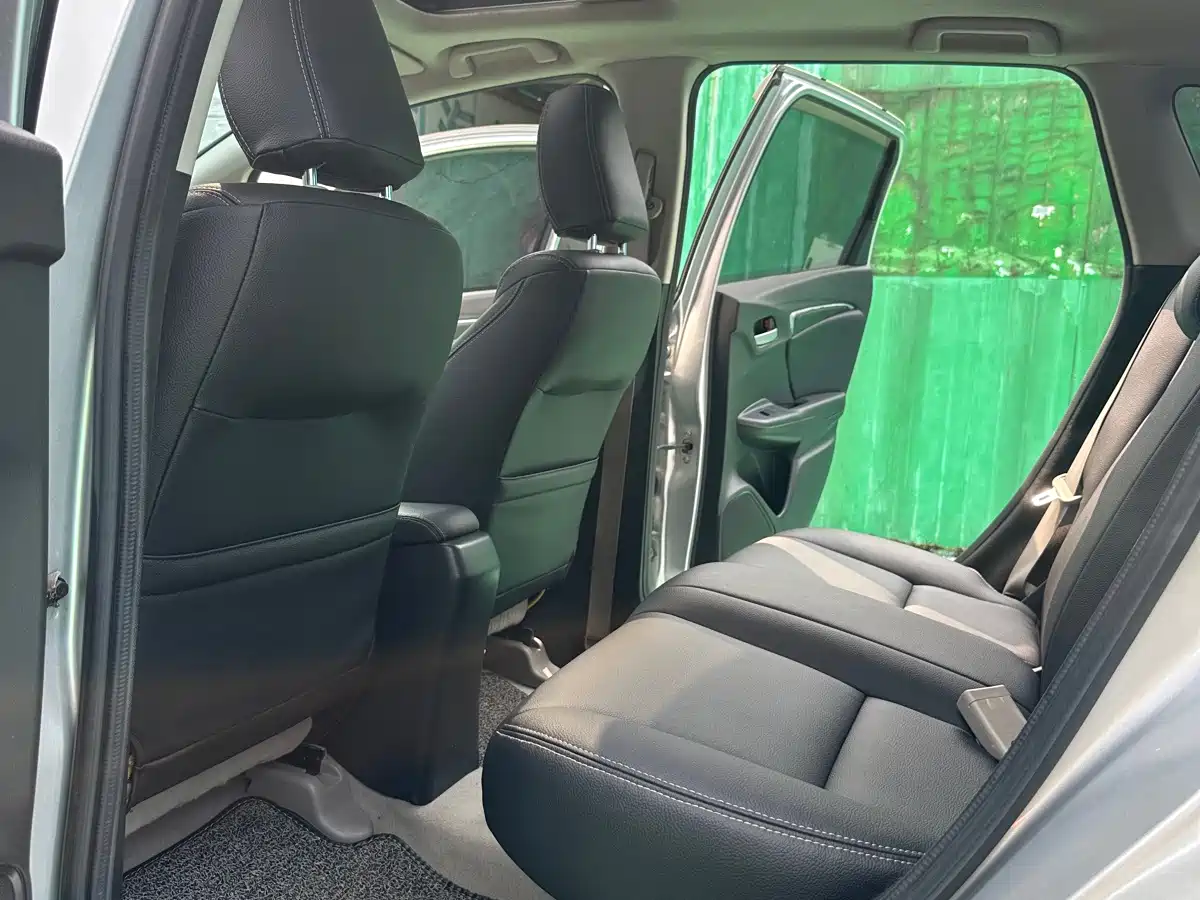 Photo 10 - Honda Fit