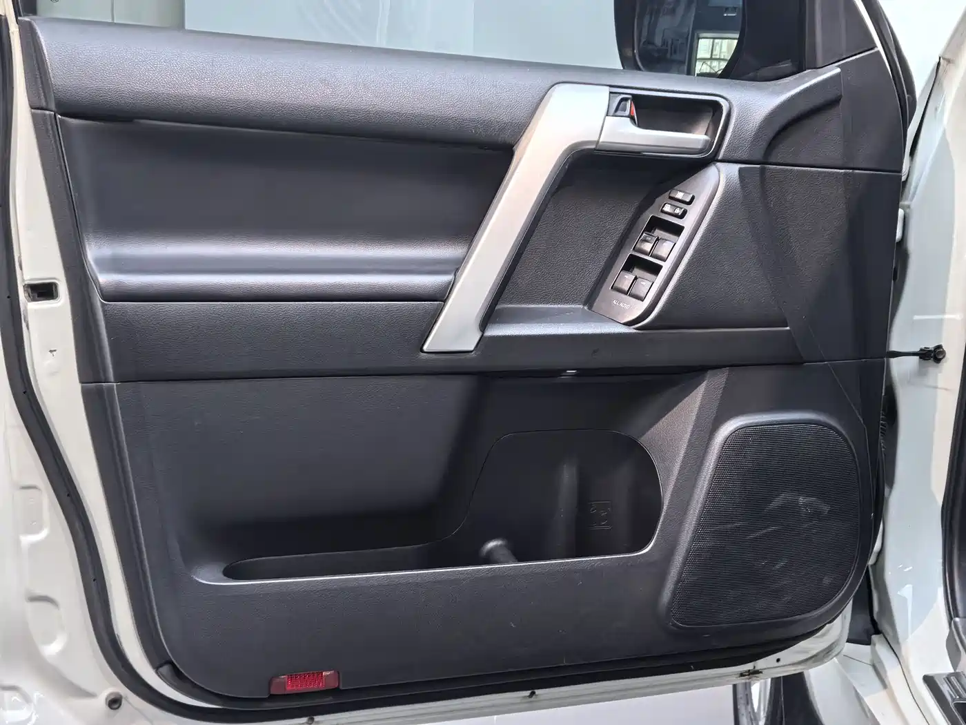 Toyota Prado 2019 3.5L Automatic TX-L Zunxiang Edition with Rear-mounted Spare Tire фото 11