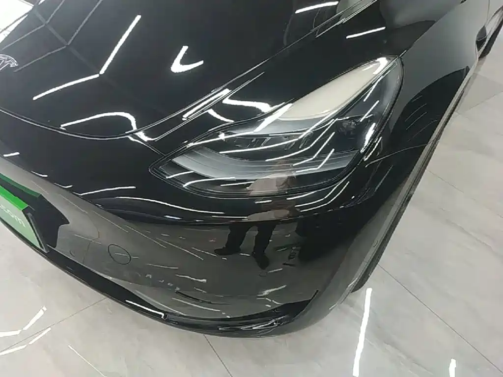 Фото 24 - Tesla Model Y
