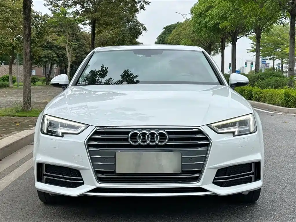 Audi A4L 2017 Plus 40 TFSI Sport фото 4