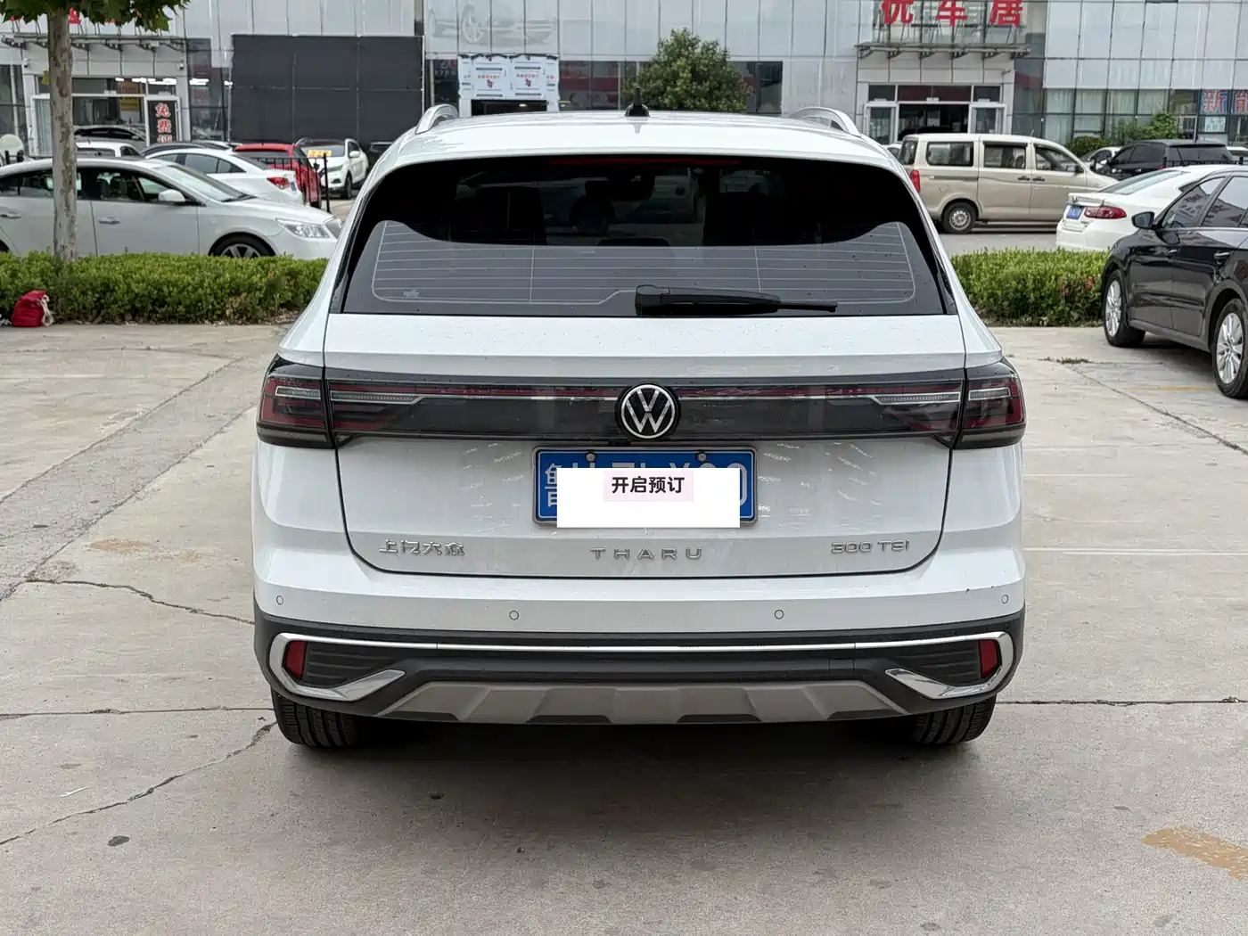 Volkswagen Tharu 2023 300TSI 2WD Full Moon Edition фото 8