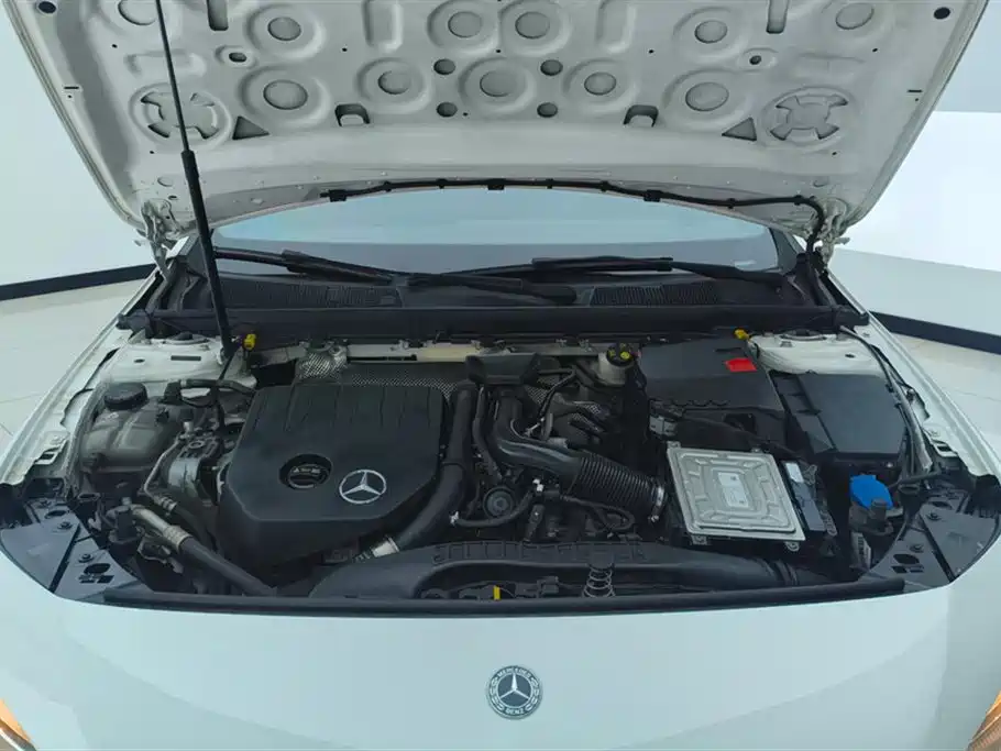 Mercedes-Benz A-Class 2019 A 180 L Sport Sedan фото 10