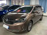 Фото 2 - Buick GL8