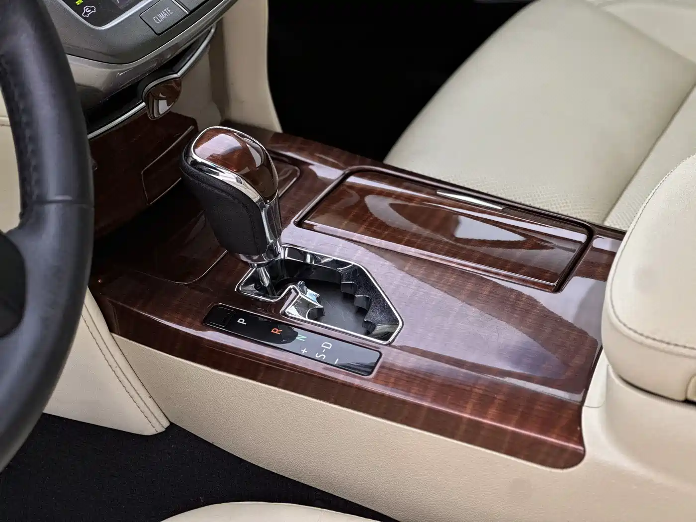 Toyota Crown 2015 2.0T Luxury фото 11