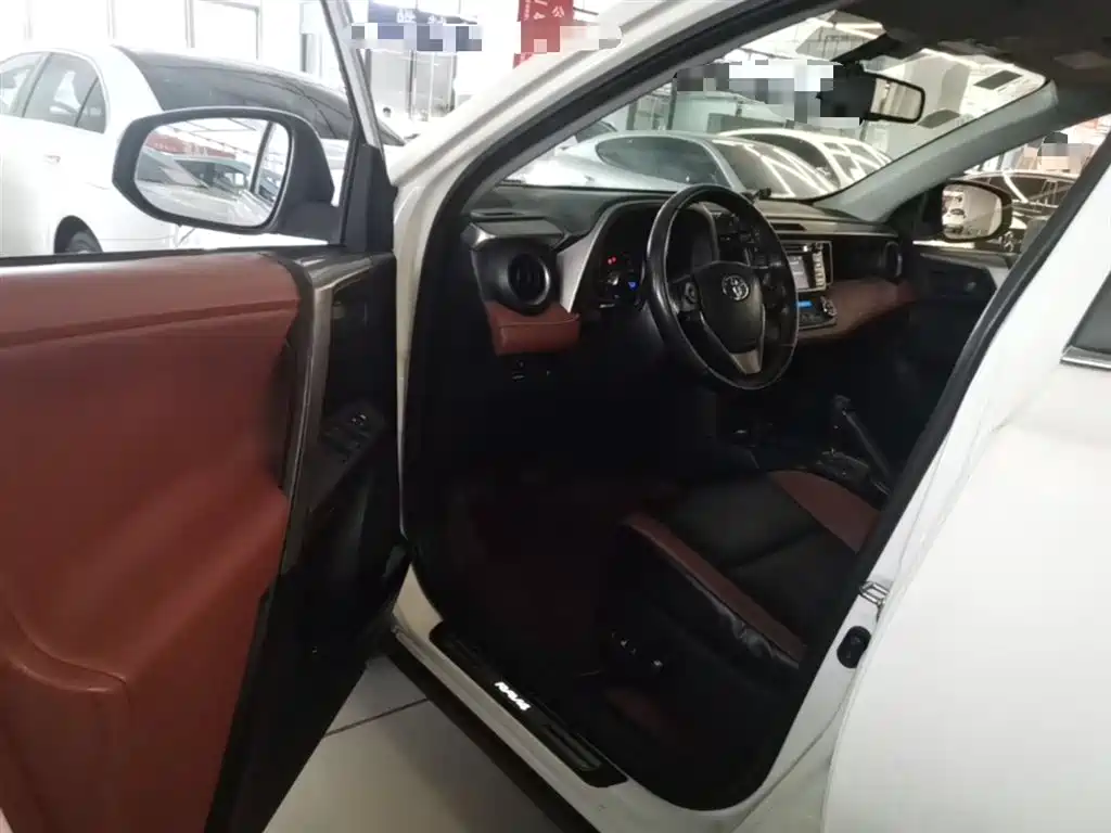 Toyota RAV4 Rongfang 2013 2.5L Auto 4WD Elite фото 23
