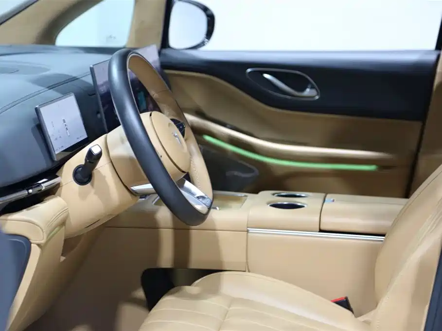 Voyah Auto Voyah Dreamer 2025 PHEV AWD Flagship Kunpeng Edition фото 14