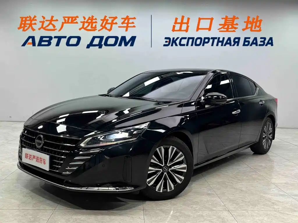 Nissan TEANA
