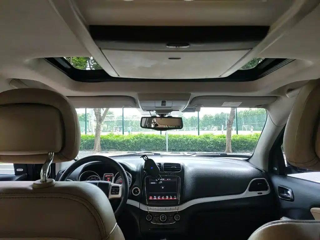 Dodge Journey 2016 2013 Model 2.4L 2WD Premium Edition